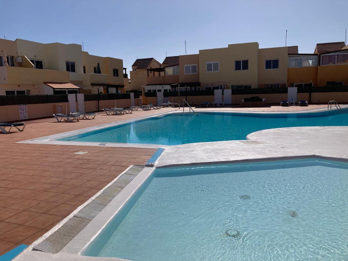 2 Bedroom Pool Apartment Close To Beach Rocky Point Corralejo Buitenkant foto